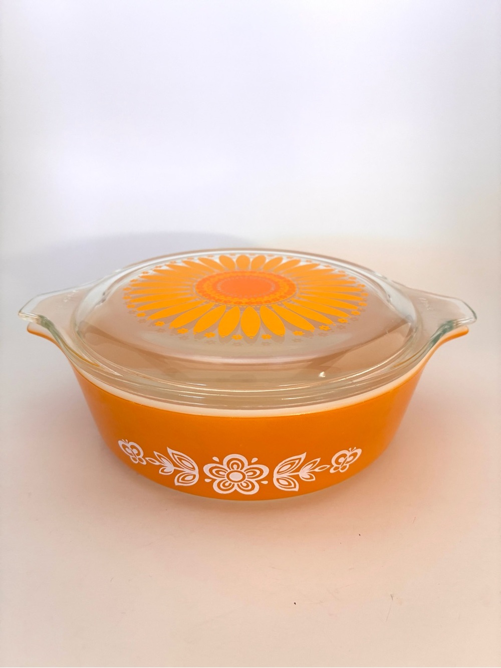 🌼 Vintage 70’s Pyrex Orange Daisy Casserole Dish with Glass Lid 🌼 - Picture 7 of 7